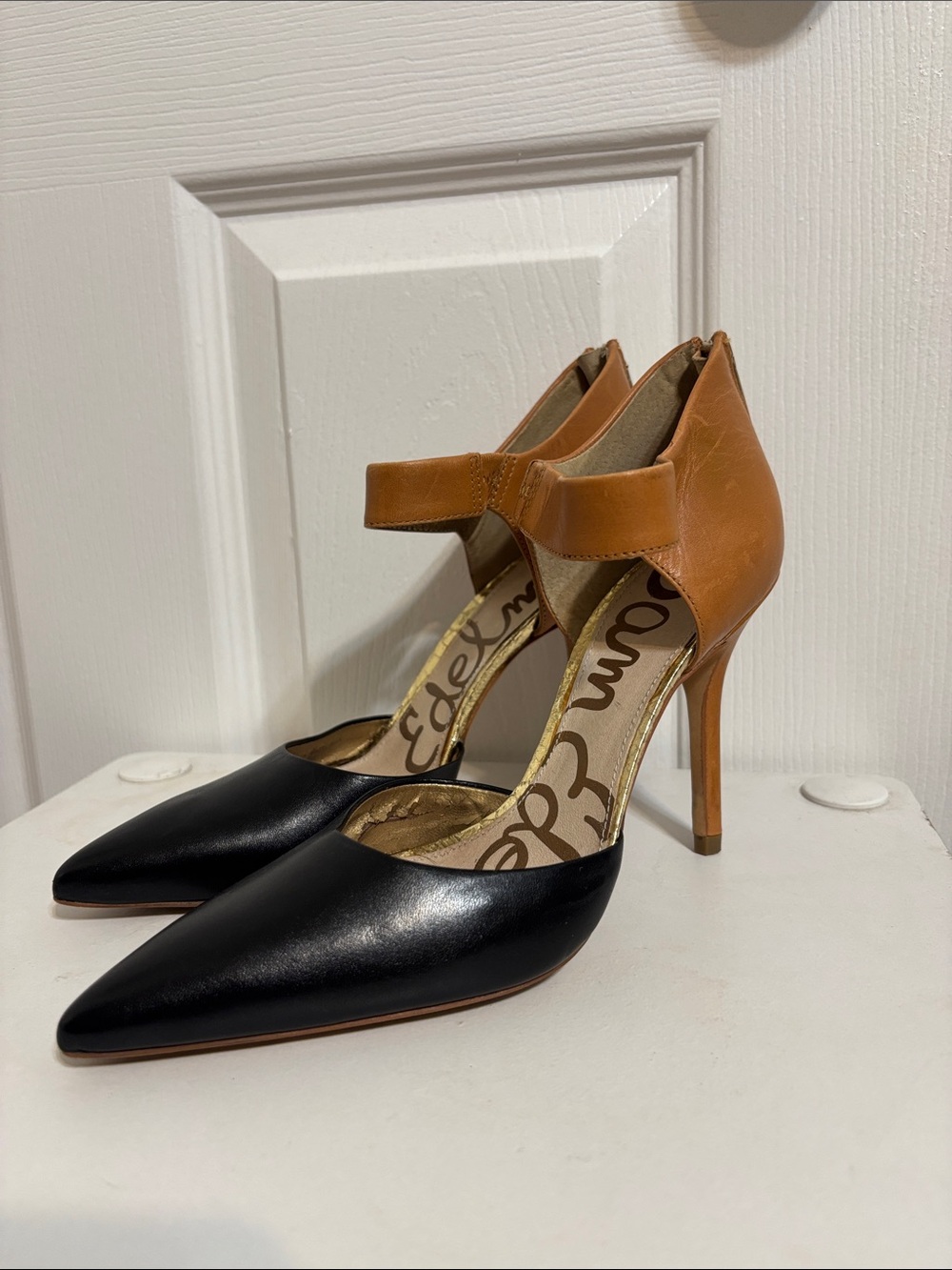 Sam Edelman Two-Tone Black and Tan Pointed Toe Pumps